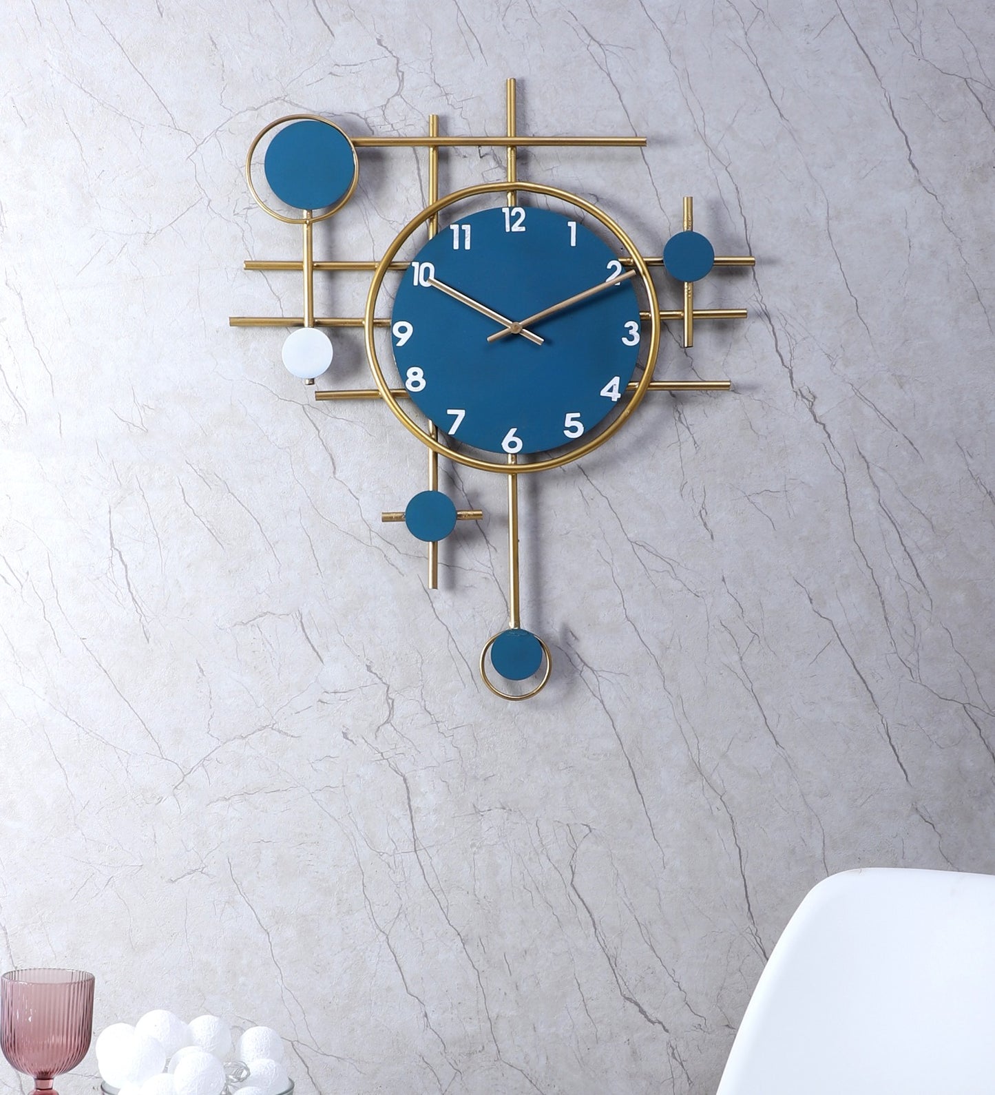 Latest wall clock with pendulum